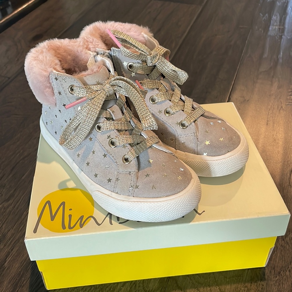 Like New! Mini Boden Grey Suede Stars High Tops 🌟